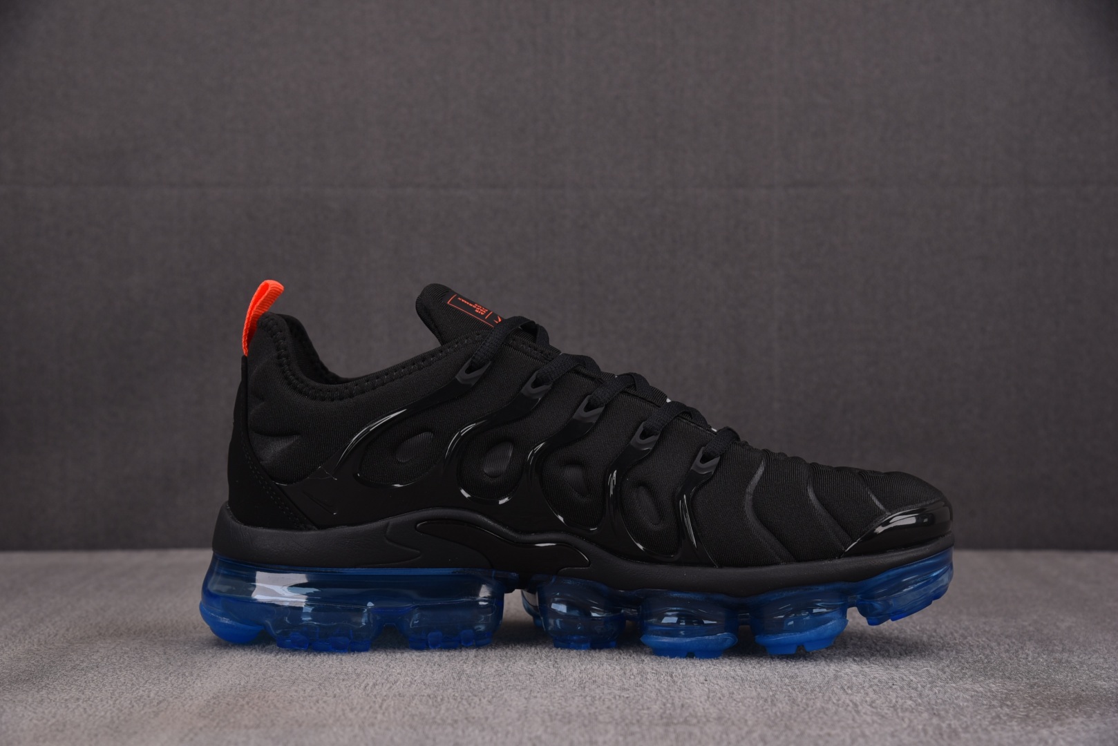  NK Air VaporMax Plus 黑蓝橙 DQ7626-001 尺寸 39 40 40.5 4