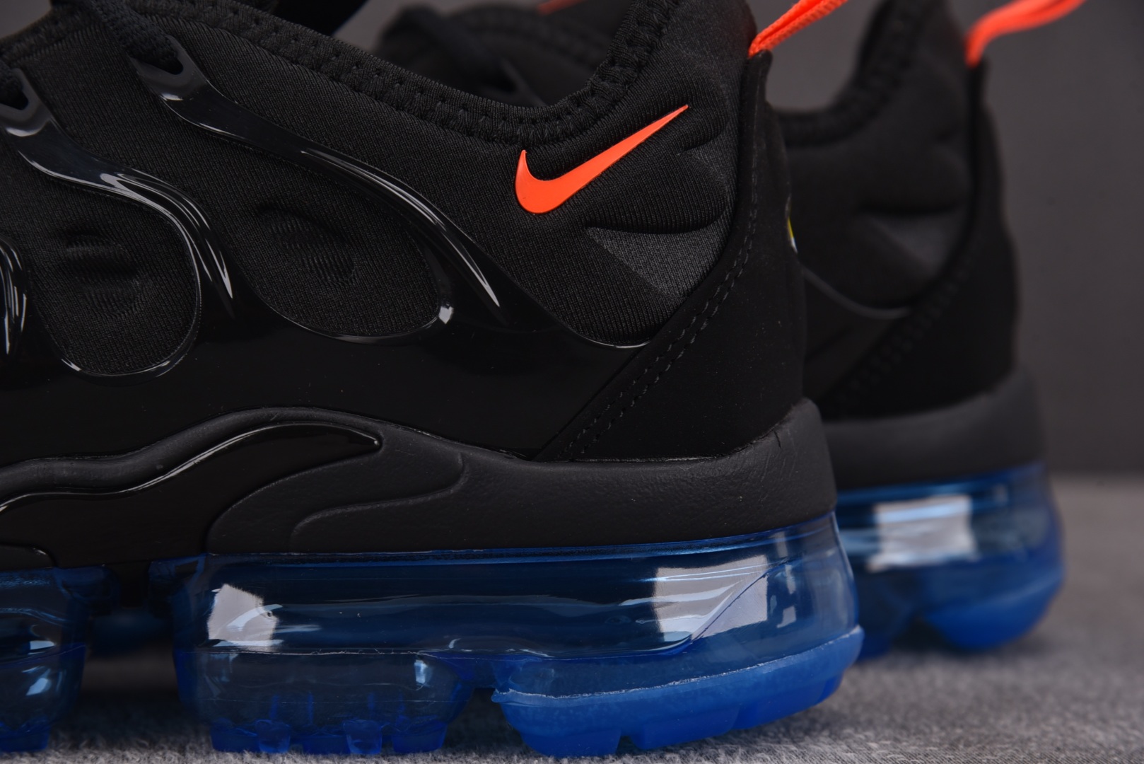  NK Air VaporMax Plus 黑蓝橙 DQ7626-001 尺寸 39 40 40.5 4