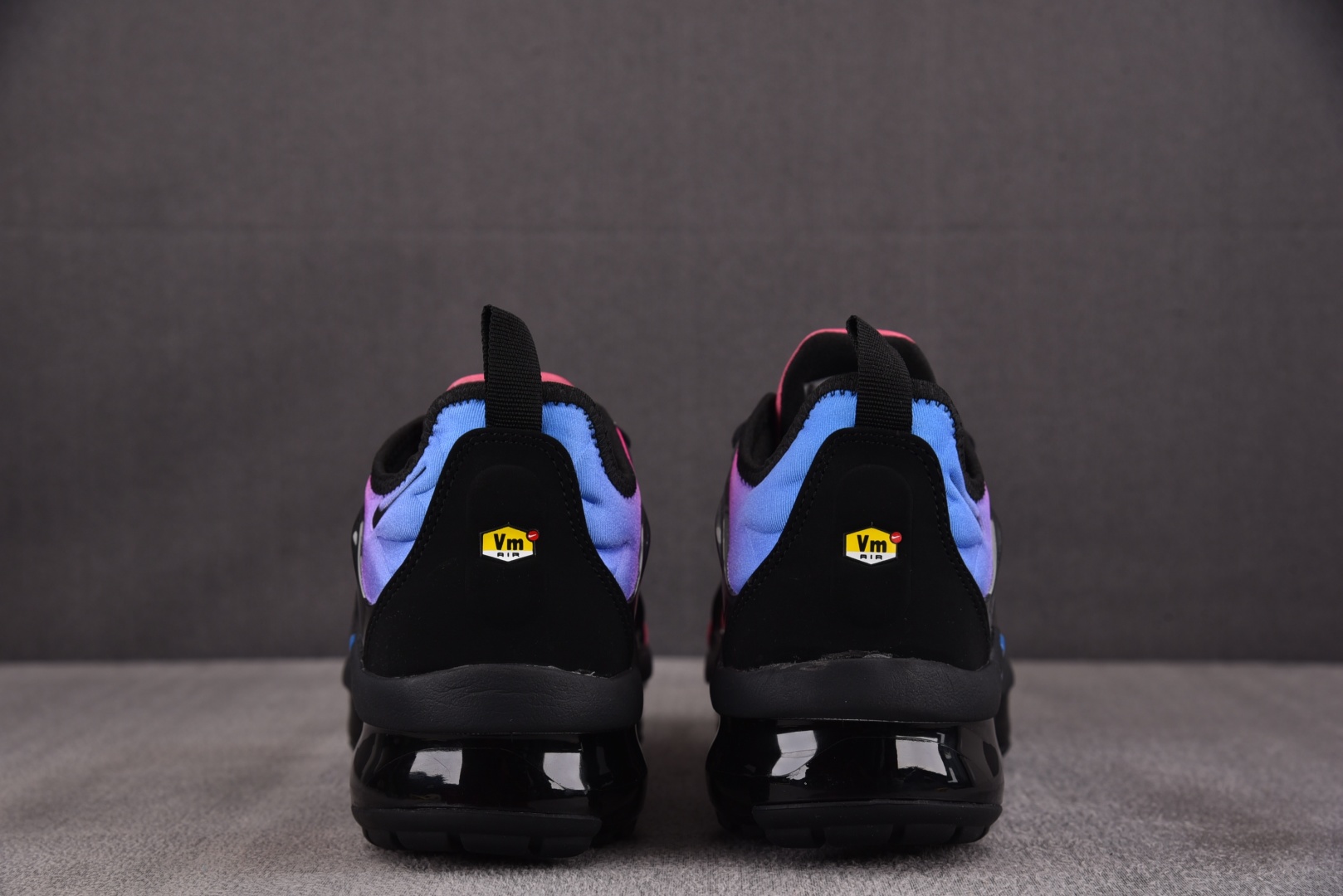  NK Air VaporMax Plus 红蓝黑 AO4550-001 尺寸 39 40 40.5 4