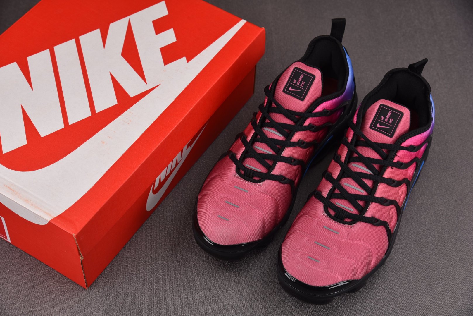  NK Air VaporMax Plus 红蓝黑 AO4550-001 尺寸 39 40 40.5 4