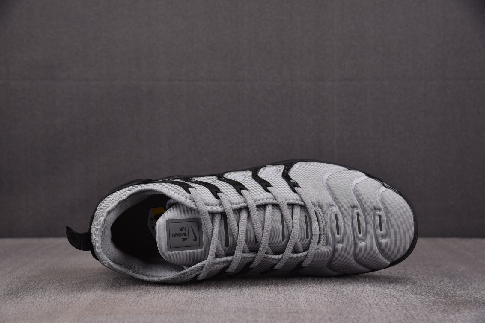  NK Air VaporMax Plus 灰黑 CK0900-001 尺寸 39 40 40.5 41