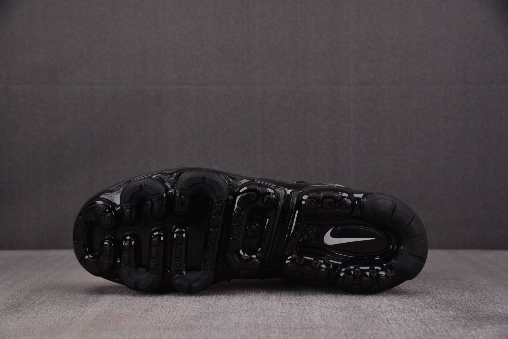  NK Air VaporMax Plus 灰黑 CK0900-001 尺寸 39 40 40.5 41