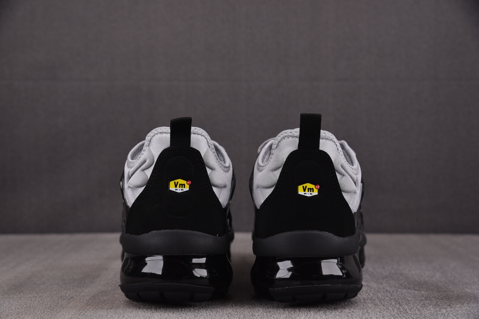  NK Air VaporMax Plus 灰黑 CK0900-001 尺寸 39 40 40.5 41