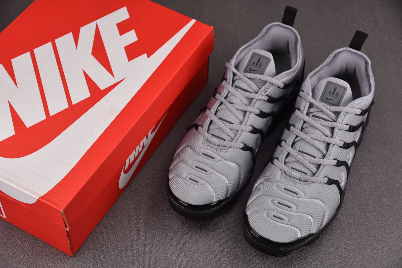  NK Air VaporMax Plus 灰黑 CK0900-001 尺寸 39 40 40.5 41