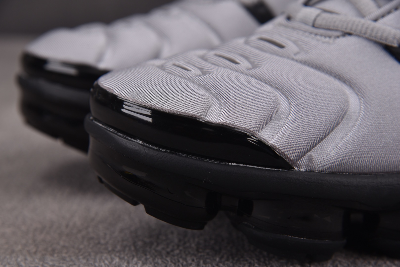  NK Air VaporMax Plus 灰黑 CK0900-001 尺寸 39 40 40.5 41