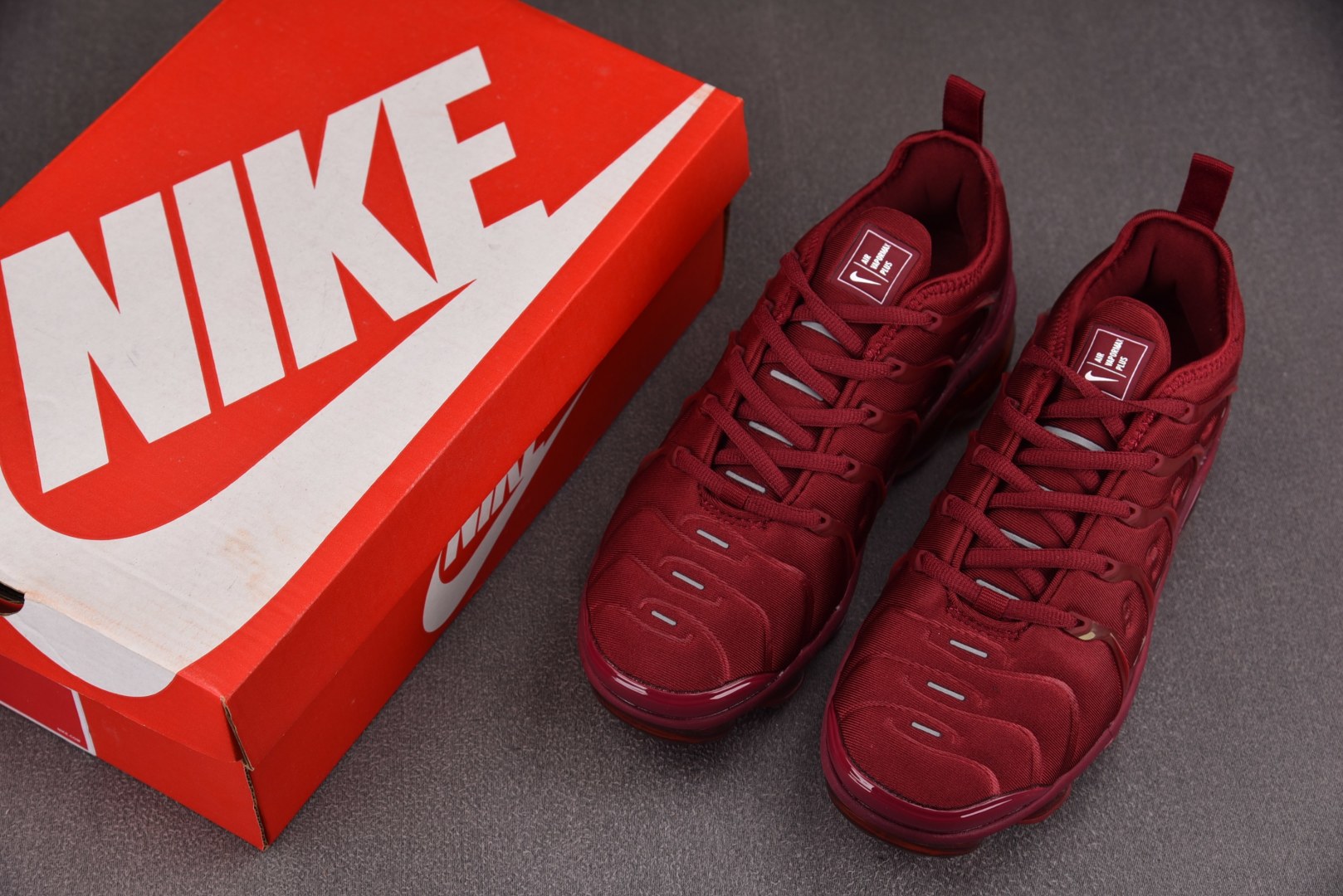  NK Air VaporMax Plus 酒红 -016 尺寸 39 40 40.5 41 42 42