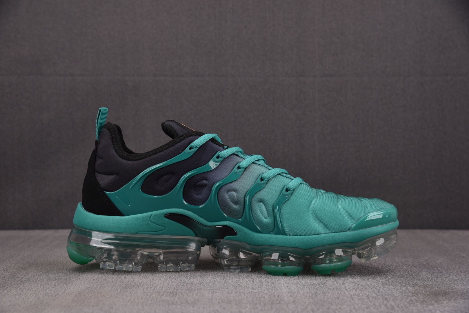  NK Air VaporMax Plus 绿色 DH0145-300 尺寸 39 40 40.5 41