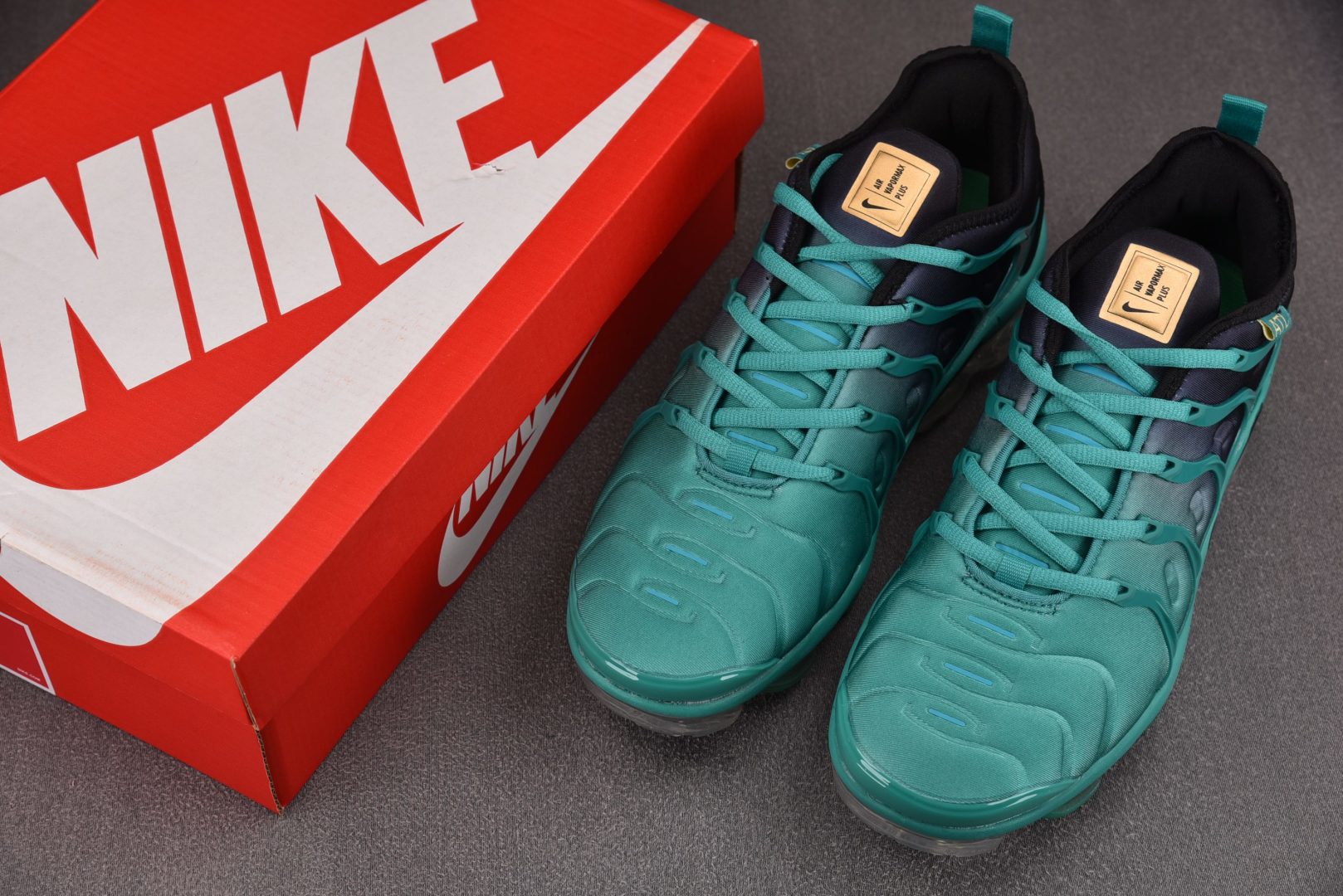  NK Air VaporMax Plus 绿色 DH0145-300 尺寸 39 40 40.5 41