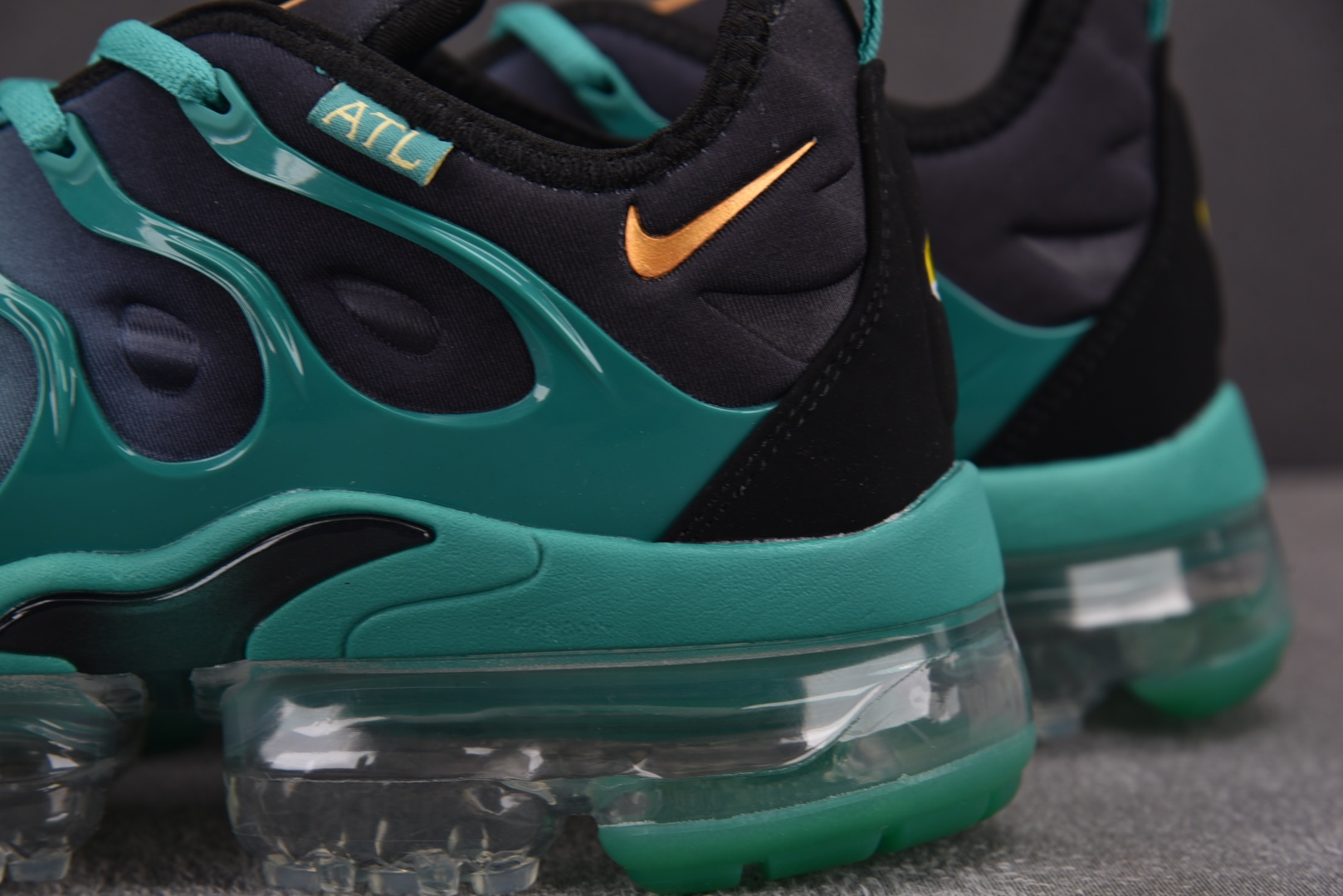  NK Air VaporMax Plus 绿色 DH0145-300 尺寸 39 40 40.5 41