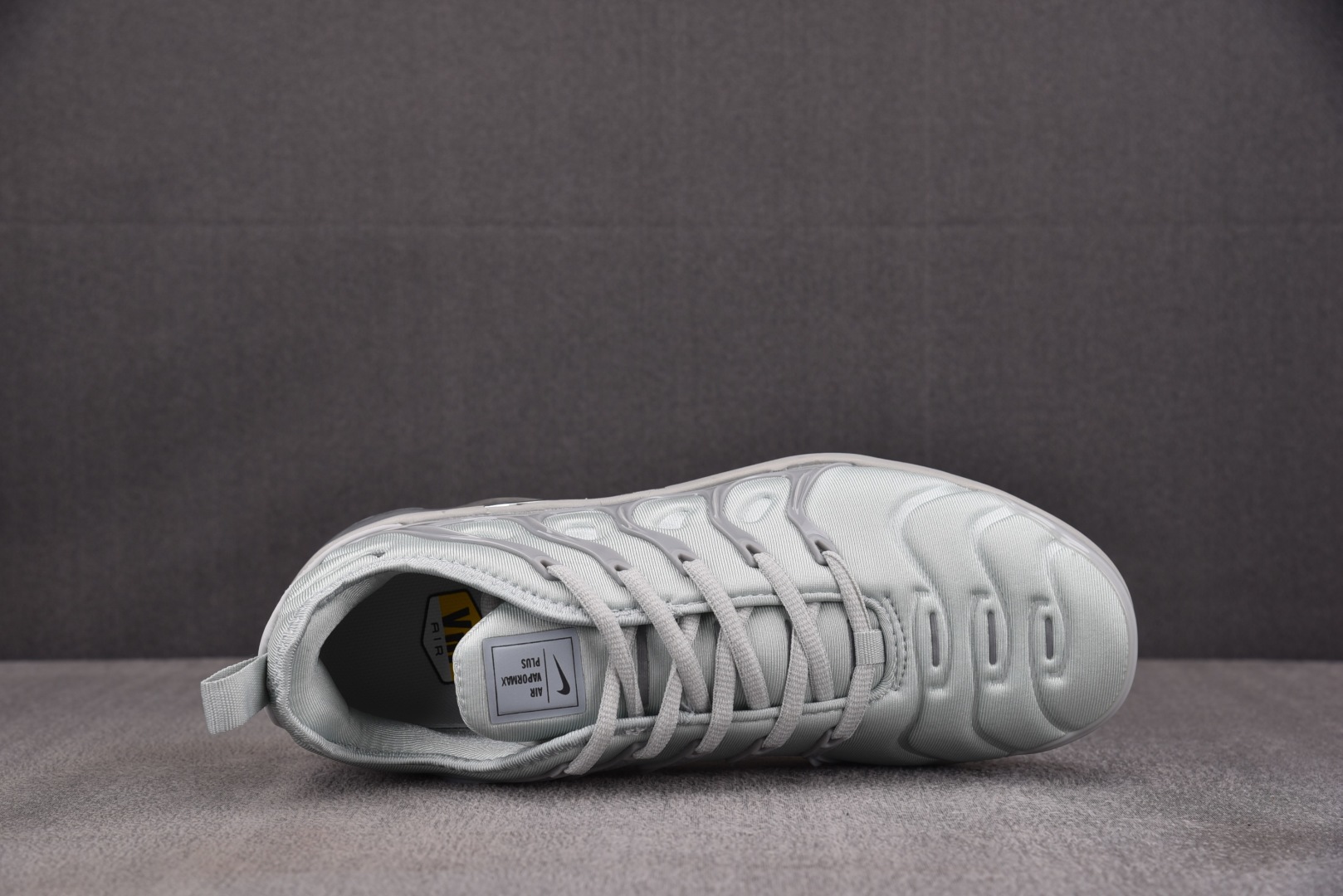  NK Air VaporMax Plus 浅灰 -005 尺寸 39 40 40.5 41 42 42