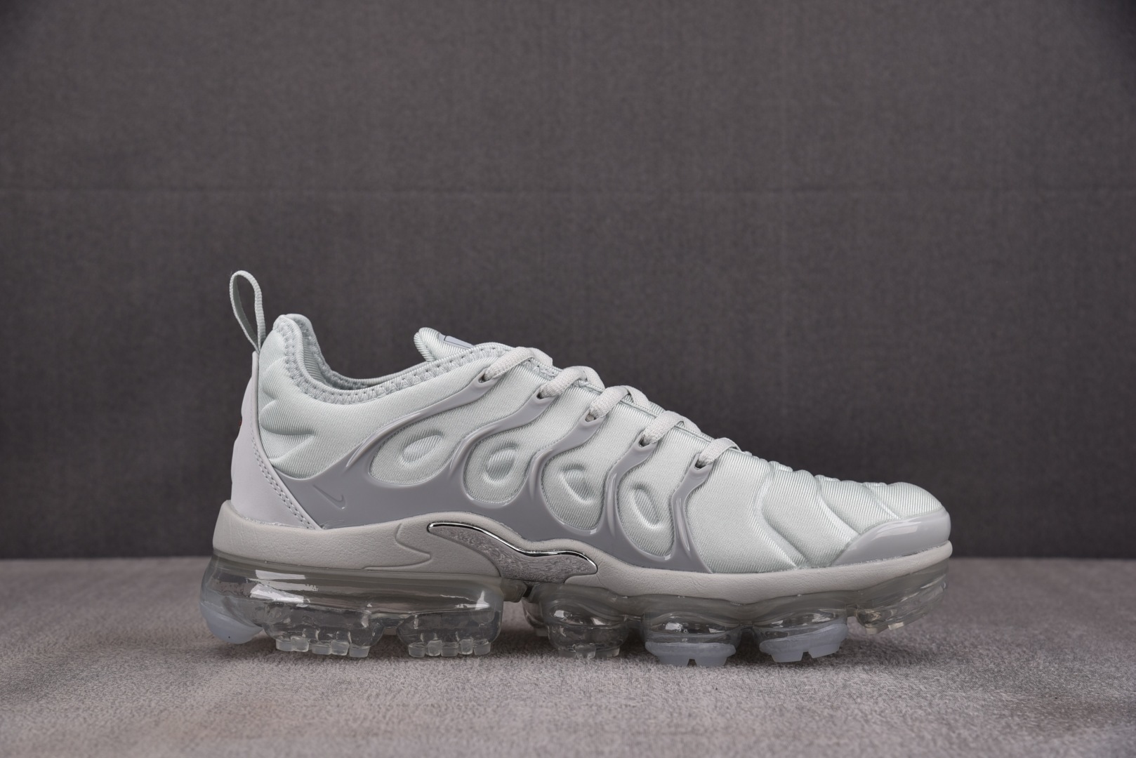  NK Air VaporMax Plus 浅灰 -005 尺寸 39 40 40.5 41 42 42