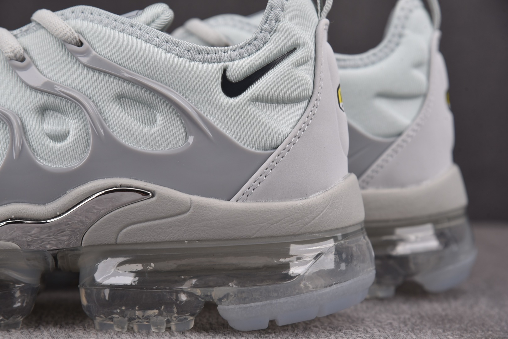  NK Air VaporMax Plus 浅灰 -005 尺寸 39 40 40.5 41 42 42