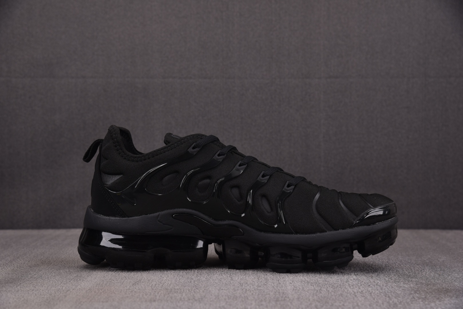  NK Air VaporMax Plus 全黑 -004 尺寸 39 40 40.5 41 42 42
