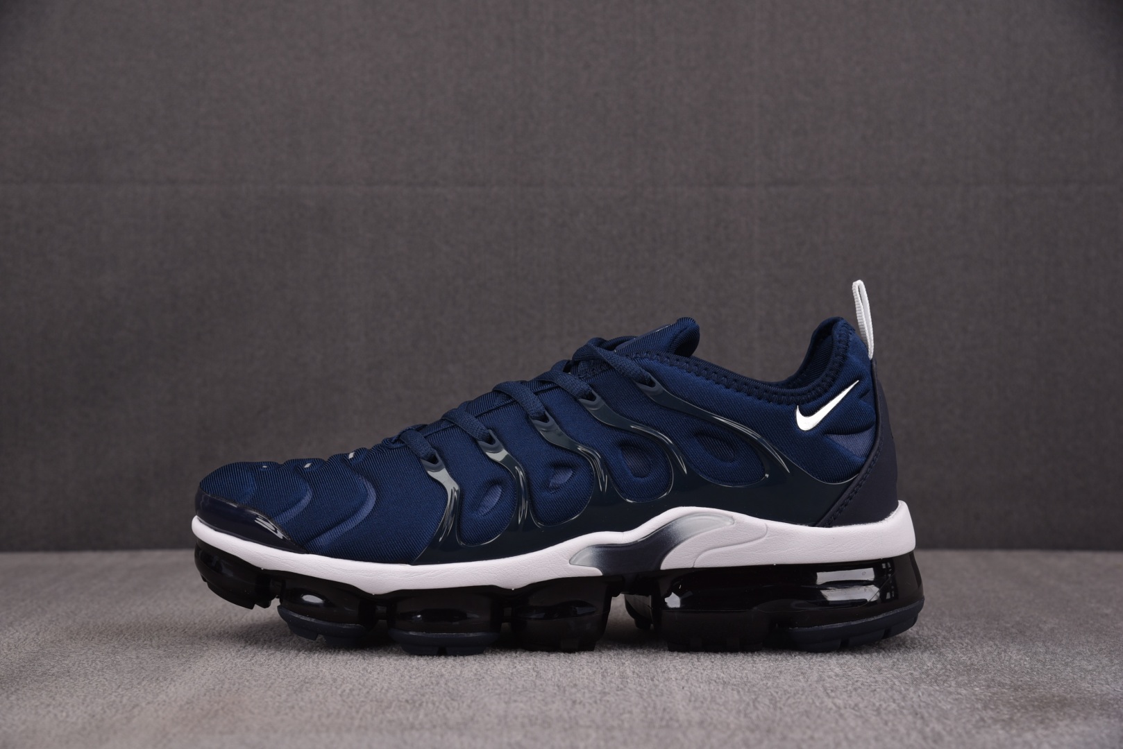  NK Air VaporMax Plus 深蓝 DH0611-400 尺寸 39 40 40.5 41