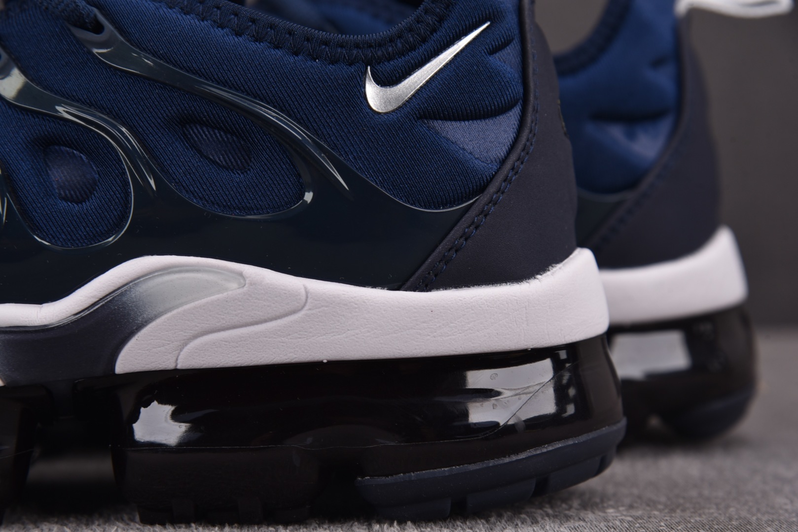  NK Air VaporMax Plus 深蓝 DH0611-400 尺寸 39 40 40.5 41