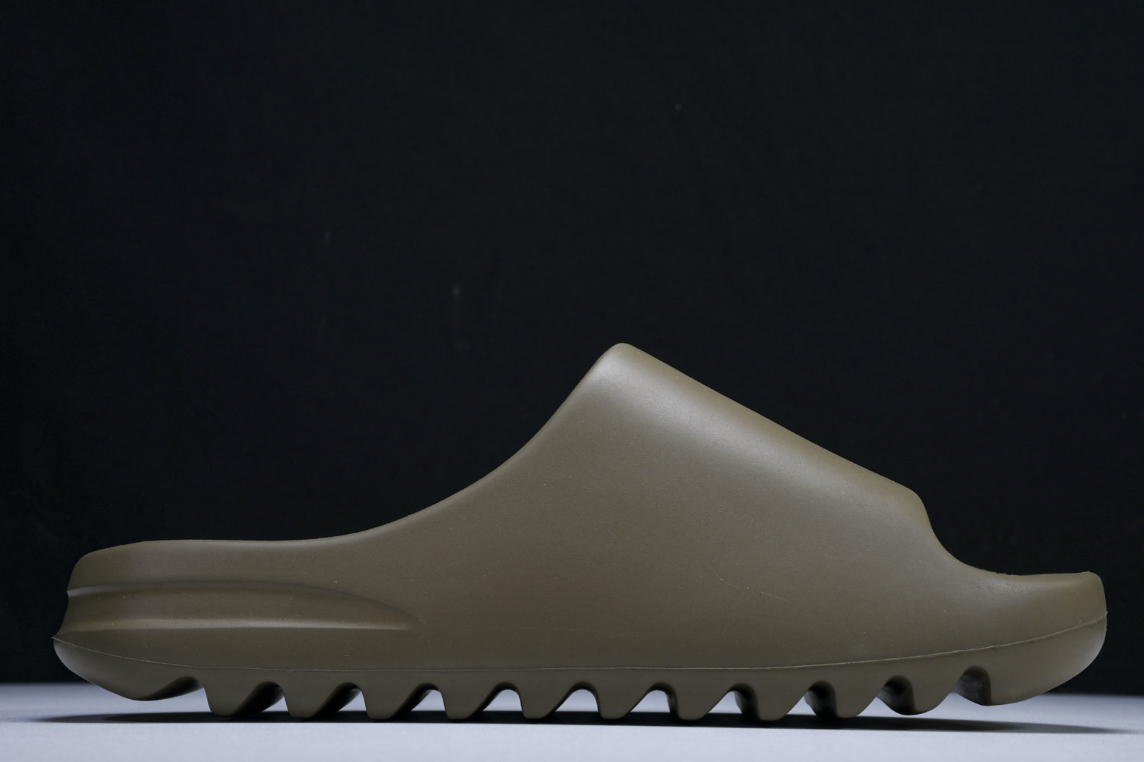  AD originals Yeezy Slide FV8425 尺寸 US4=36-37 US5=38