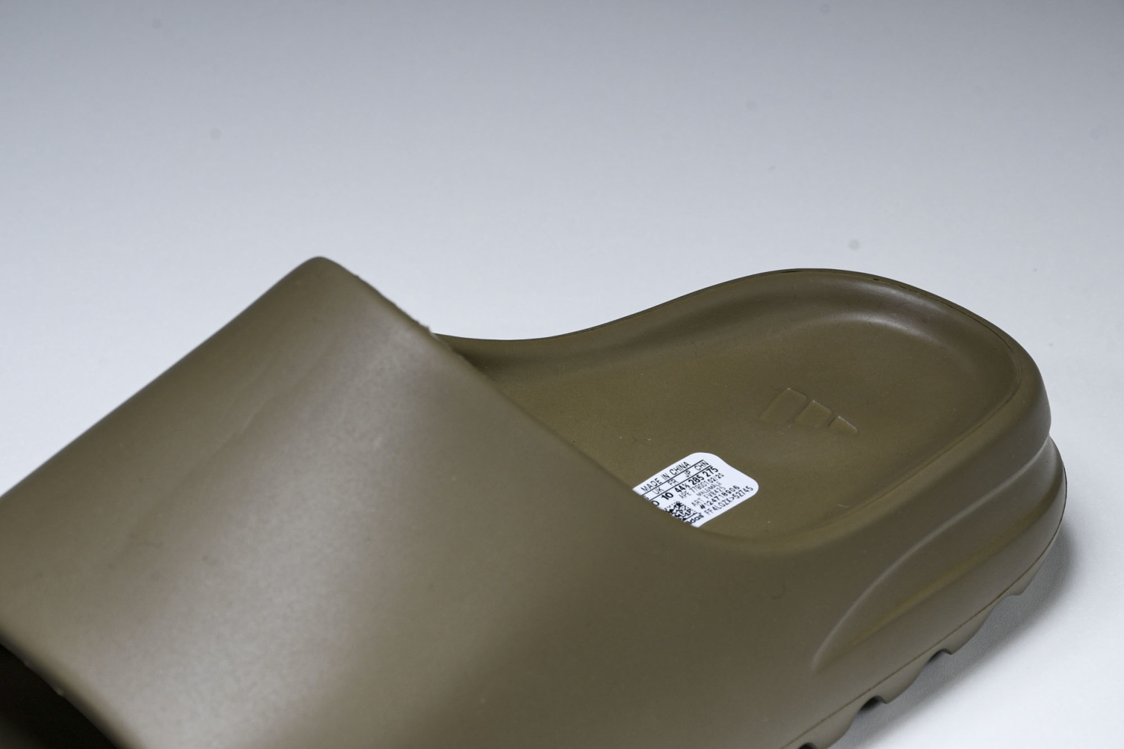  AD originals Yeezy Slide FV8425 尺寸 US4=36-37 US5=38