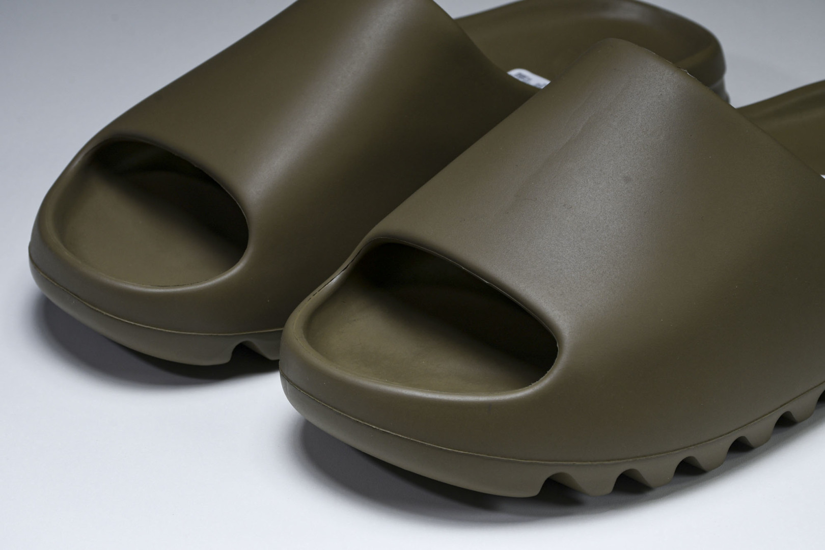  AD originals Yeezy Slide FV8425 尺寸 US4=36-37 US5=38