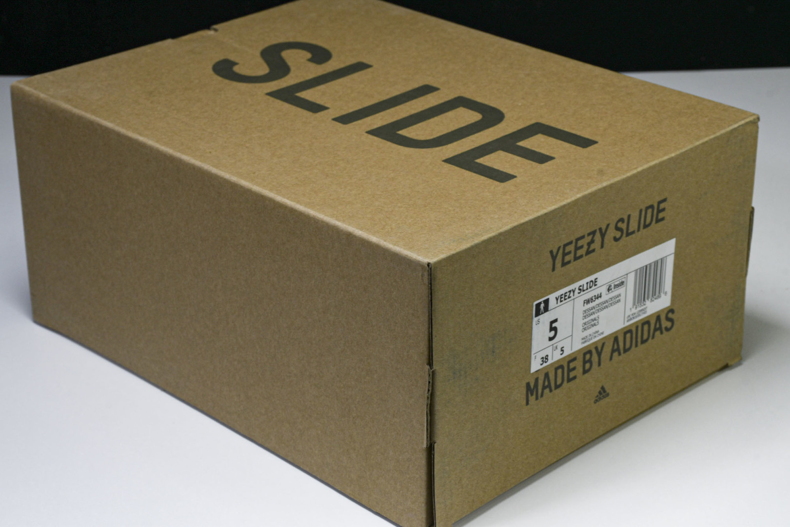  AD originals Yeezy Slide FW6344 尺寸 US4=36-37 US5=38