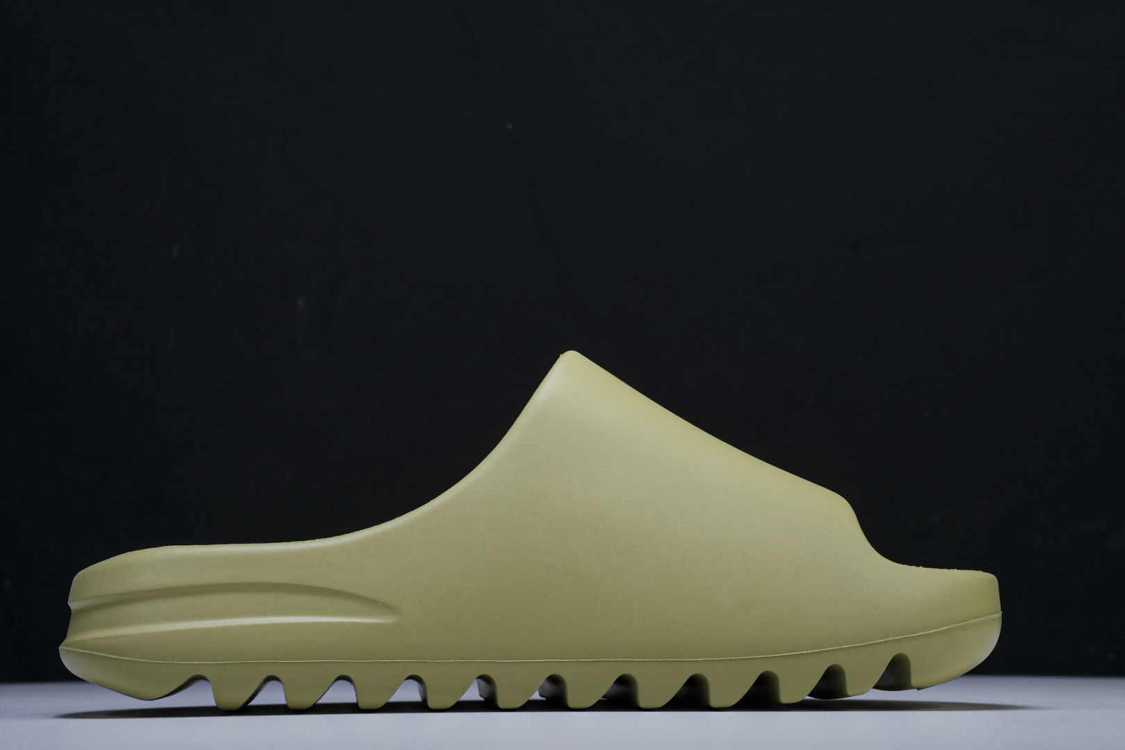  AD originals Yeezy Slide FX0494 尺寸 US4=36-37 US5=38