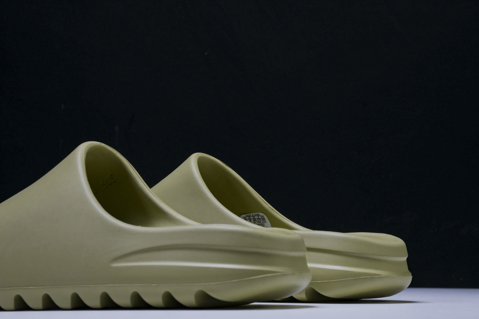  AD originals Yeezy Slide FX0494 尺寸 US4=36-37 US5=38