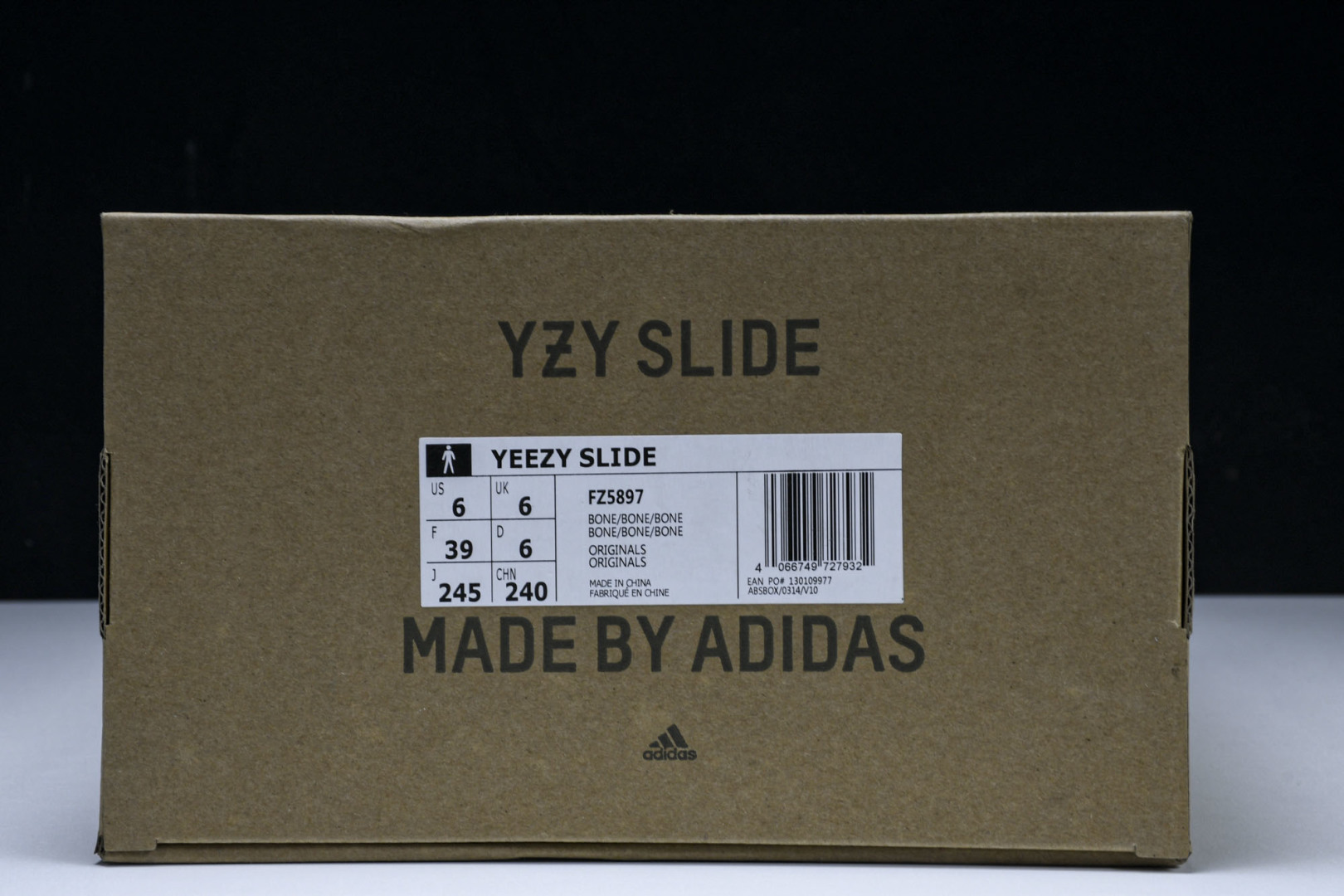  AD originals Yeezy Slide FZ5897 尺寸 US4=36-37 US5=38