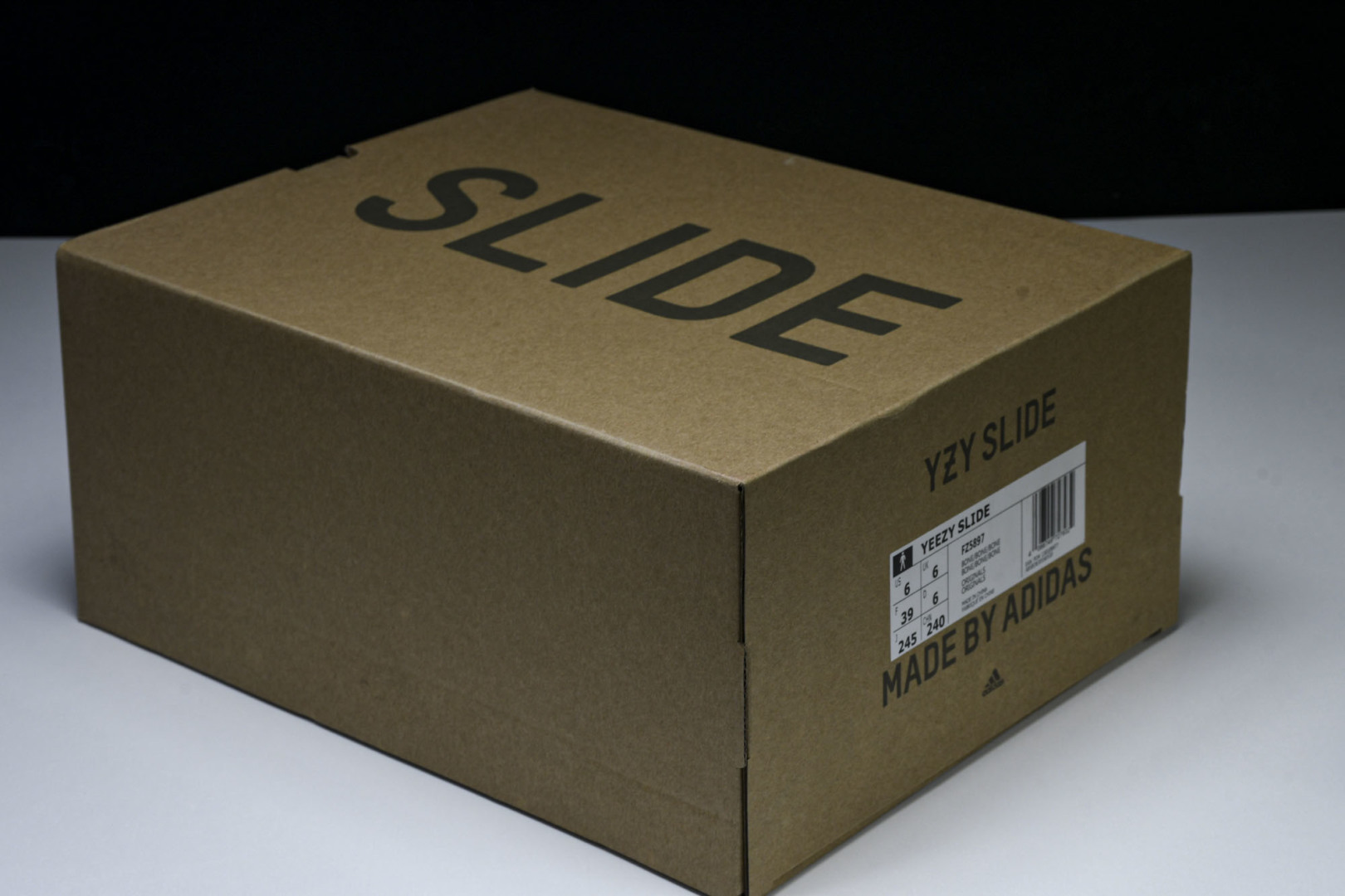  AD originals Yeezy Slide FZ5897 尺寸 US4=36-37 US5=38