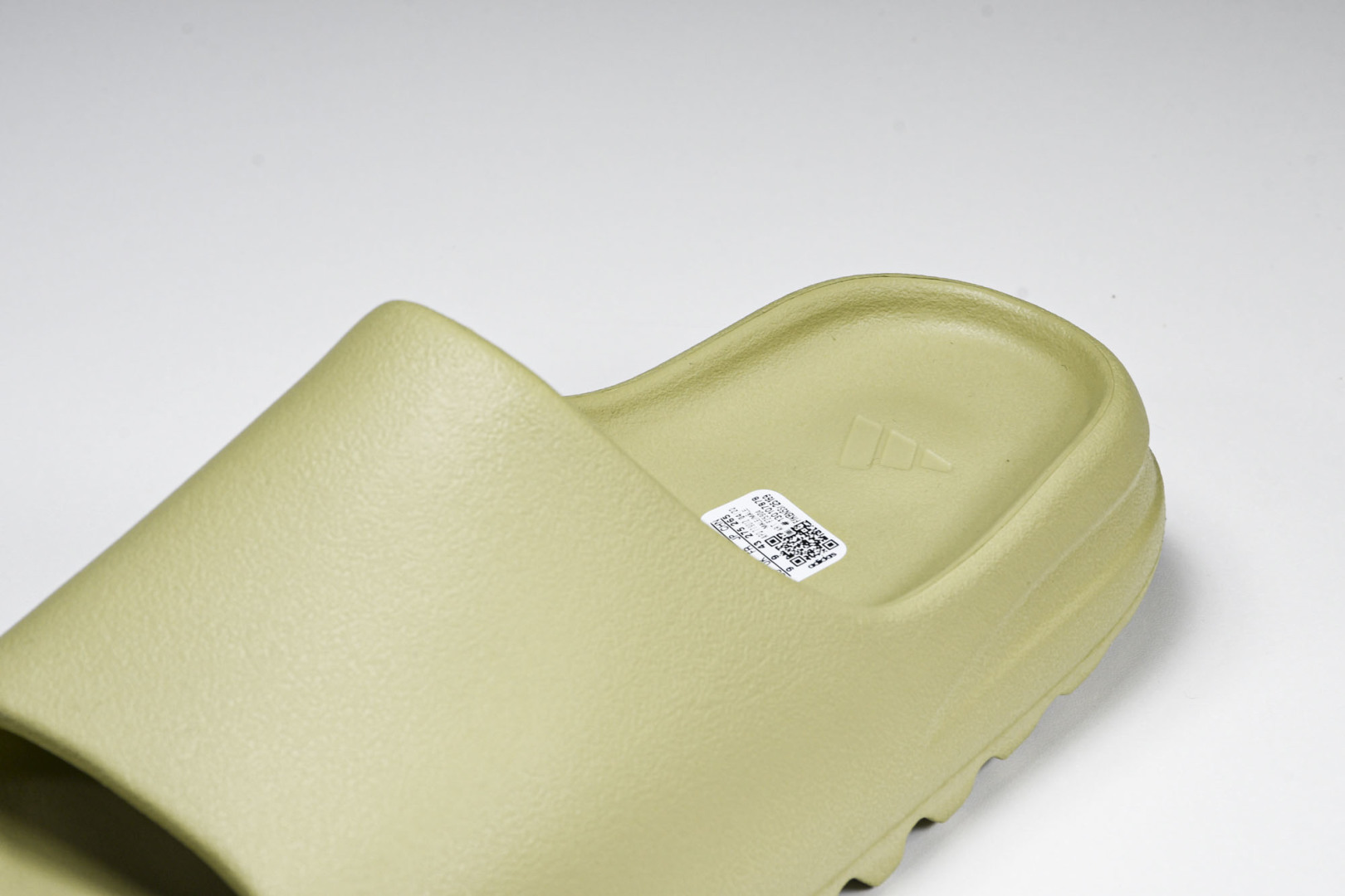  AD originals Yeezy Slide FZ5904 尺寸 US4=36-37 US5=38