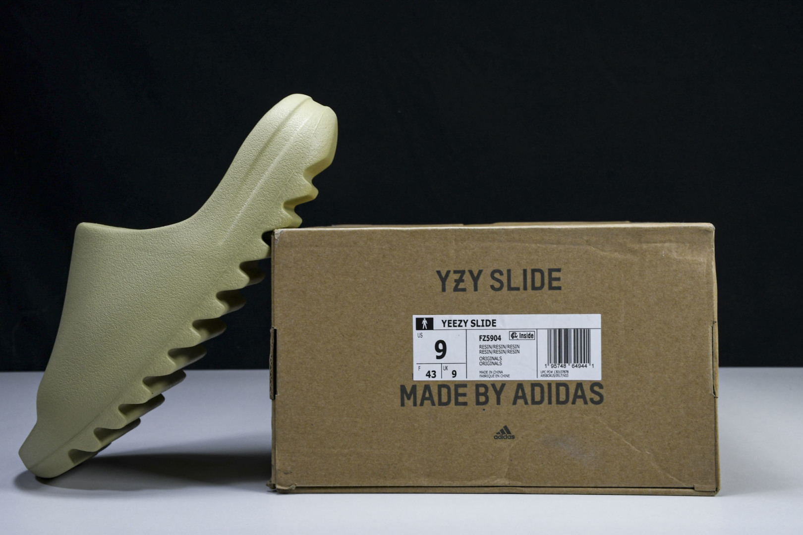  AD originals Yeezy Slide FZ5904 尺寸 US4=36-37 US5=38
