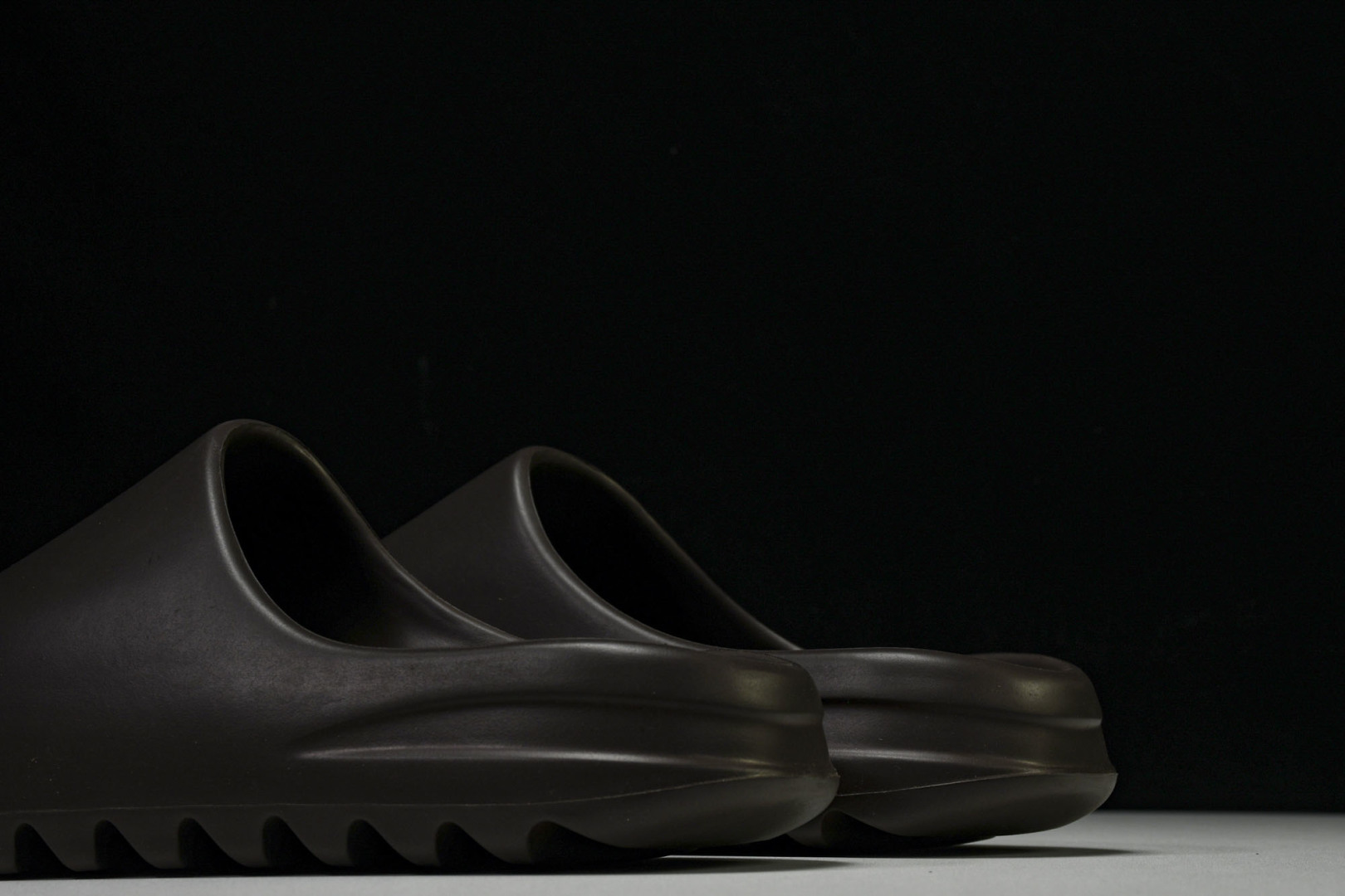  AD originals Yeezy Slide G55495 尺寸 US4=36-37 US5=38