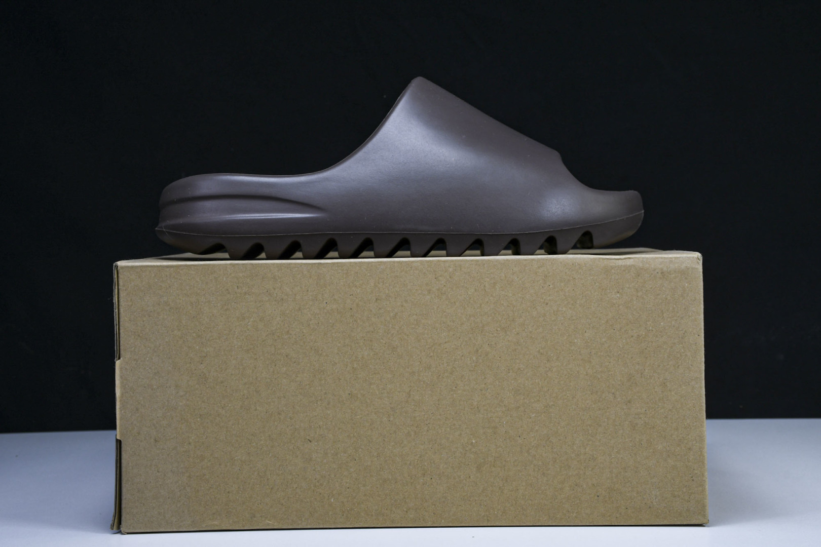  AD originals Yeezy Slide G55495 尺寸 US4=36-37 US5=38