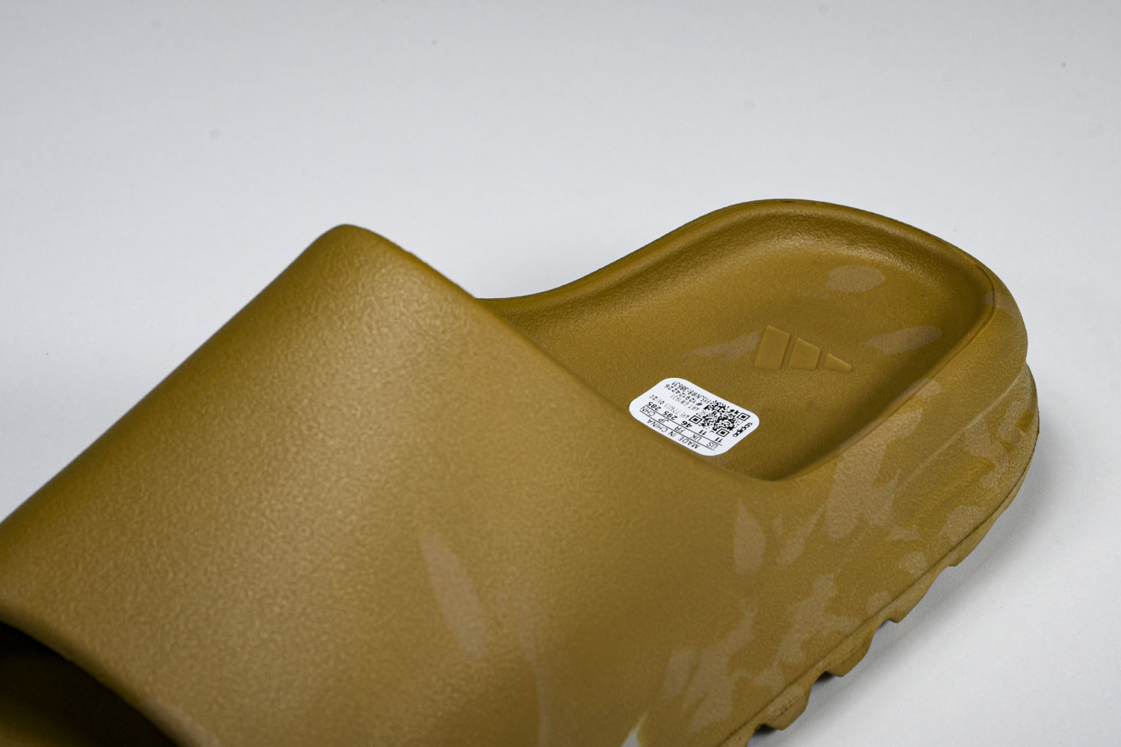  AD originals Yeezy Slide GW1931 尺寸 US4=36-37 US5=38