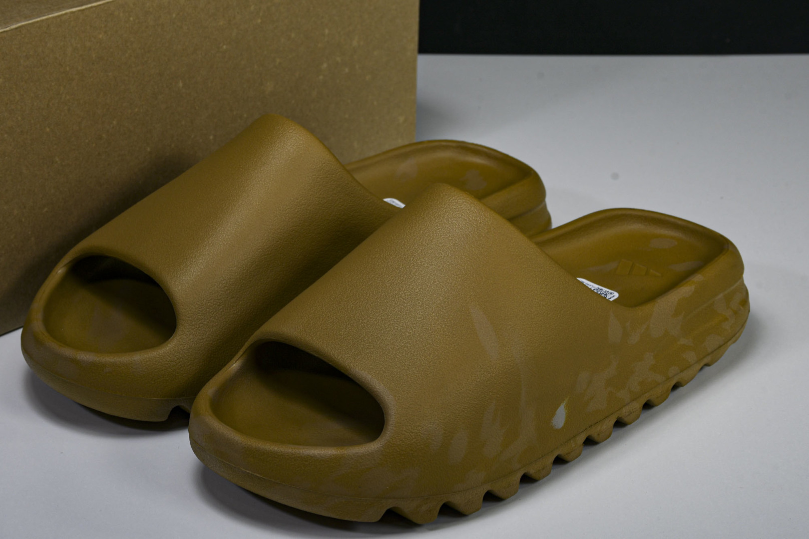  AD originals Yeezy Slide GW1931 尺寸 US4=36-37 US5=38