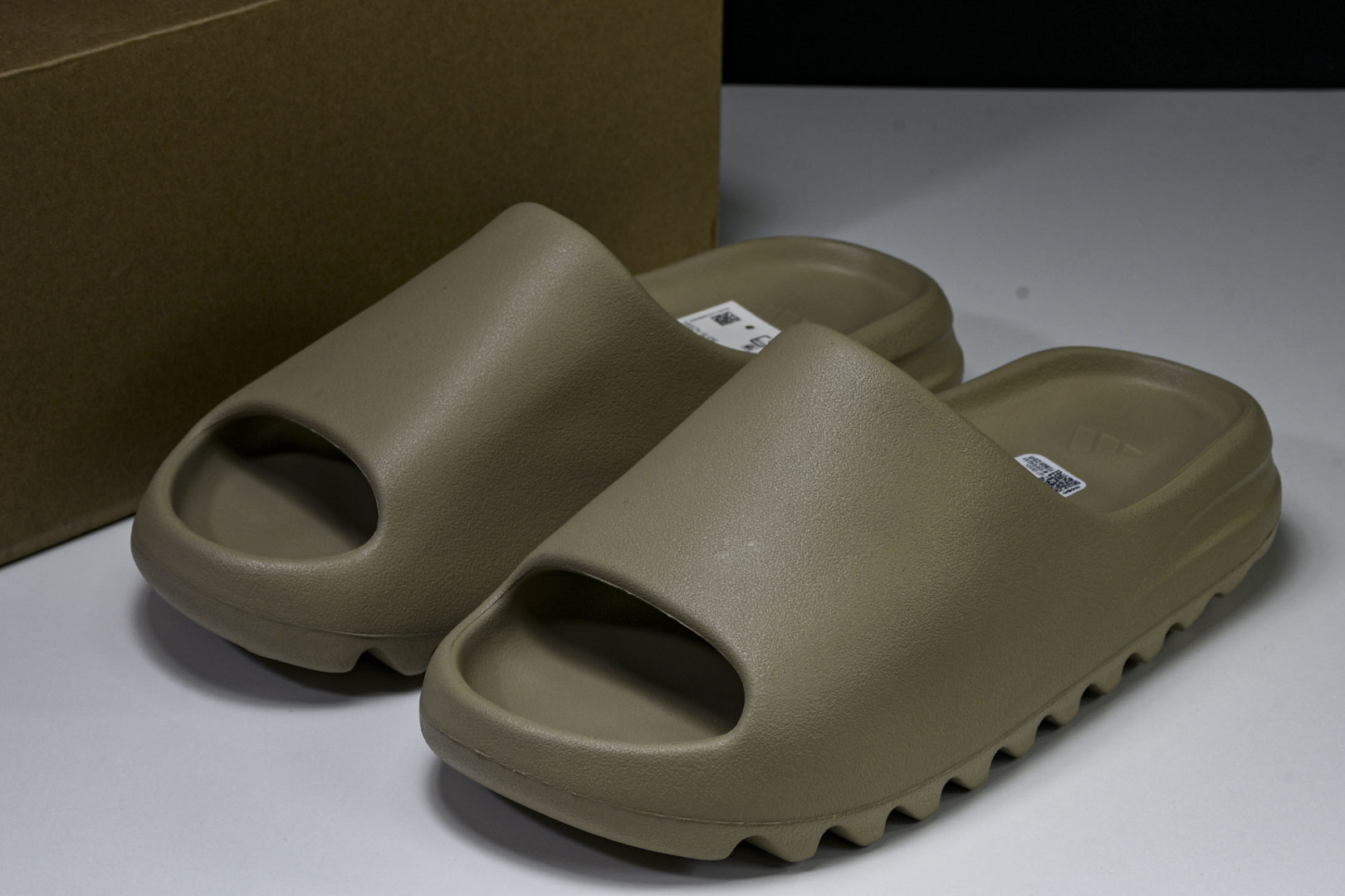  AD originals Yeezy Slide GW1934 尺寸 US4=36-37 US5=38
