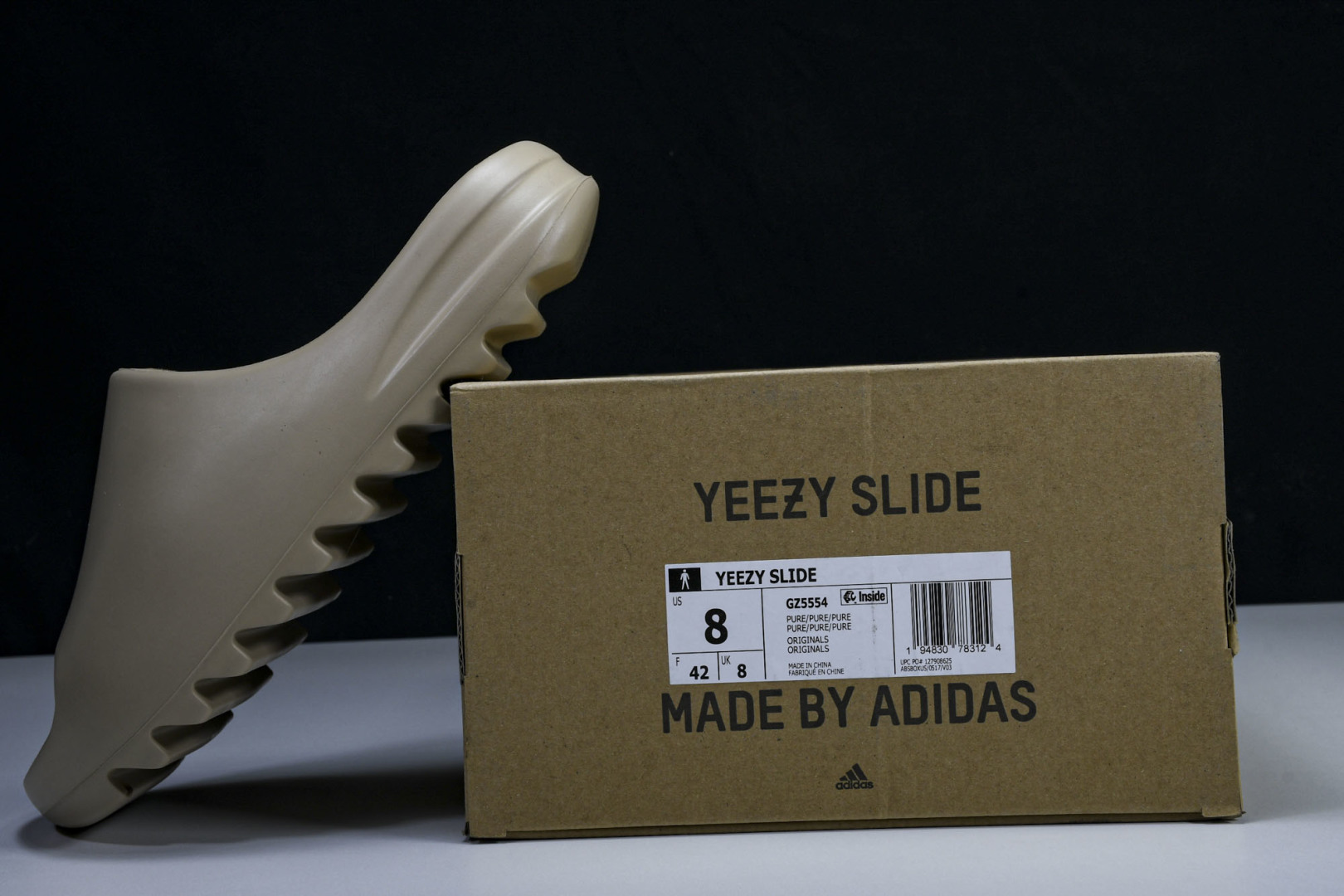  AD originals Yeezy Slide GZ5554 尺寸 US4=36-37 US5=38