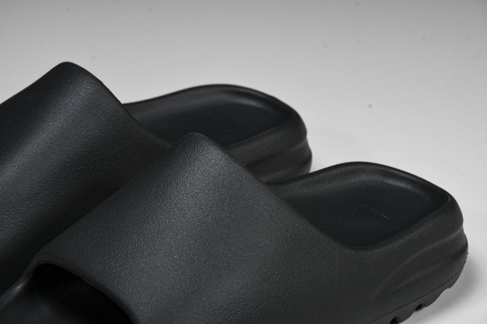 AD originals Yeezy Slide HQ6448 尺寸 US4=36-37 US5=38