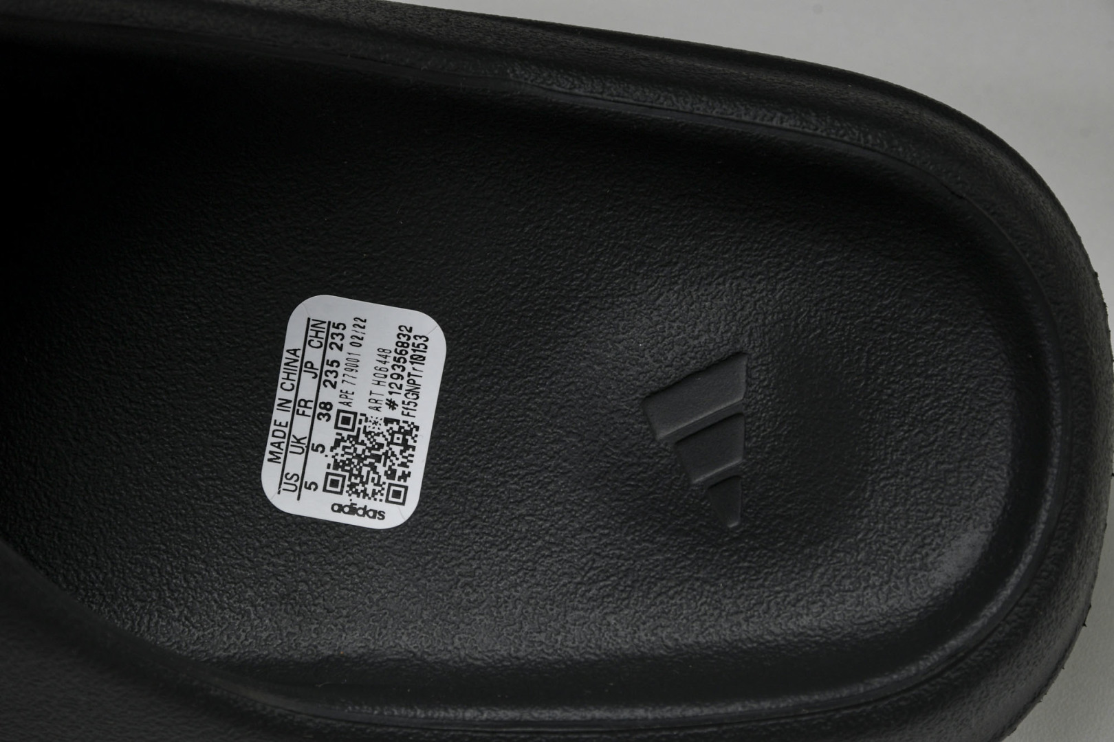  AD originals Yeezy Slide HQ6448 尺寸 US4=36-37 US5=38