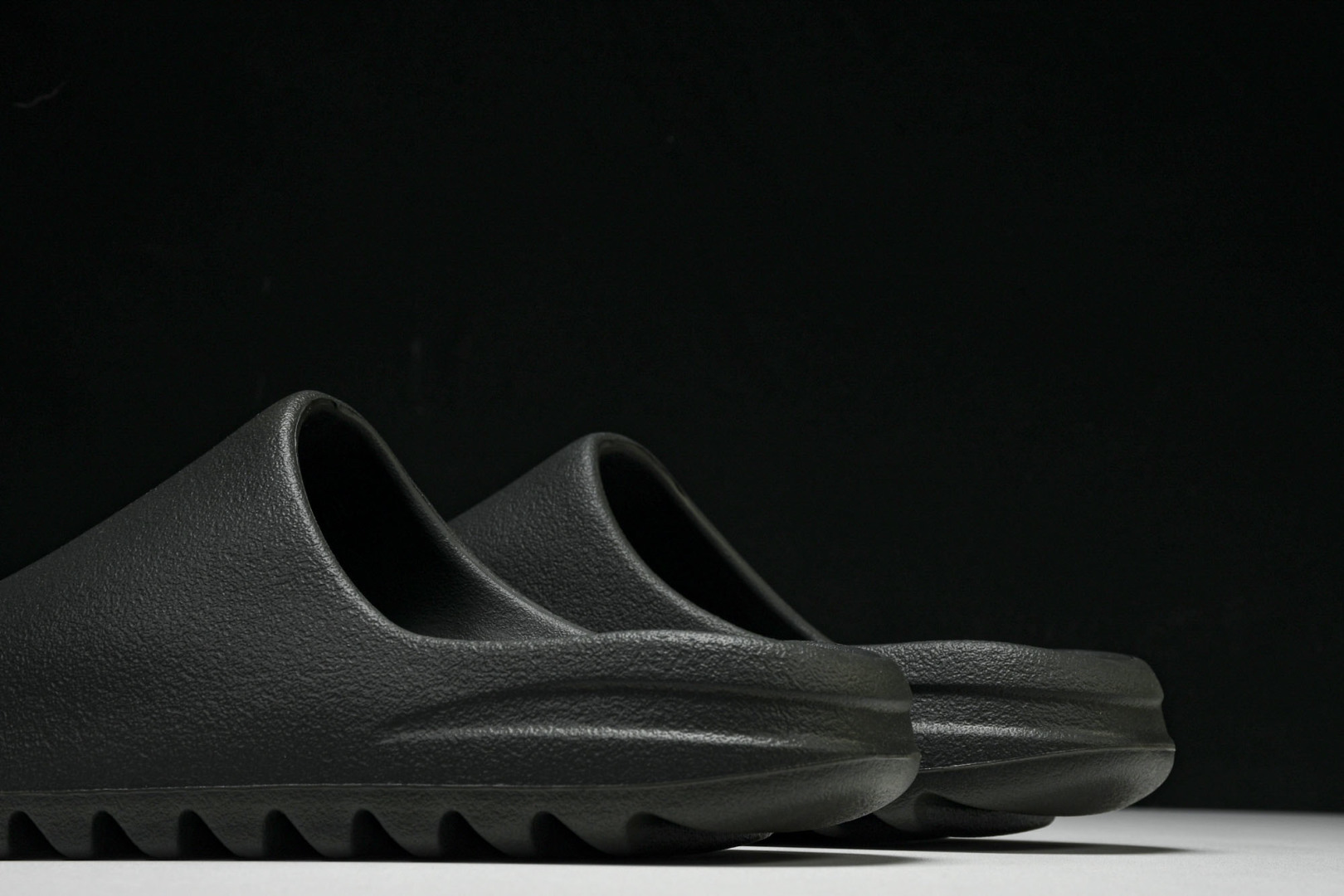  AD originals Yeezy Slide ID2350 尺寸 US4=36-37 US5=38