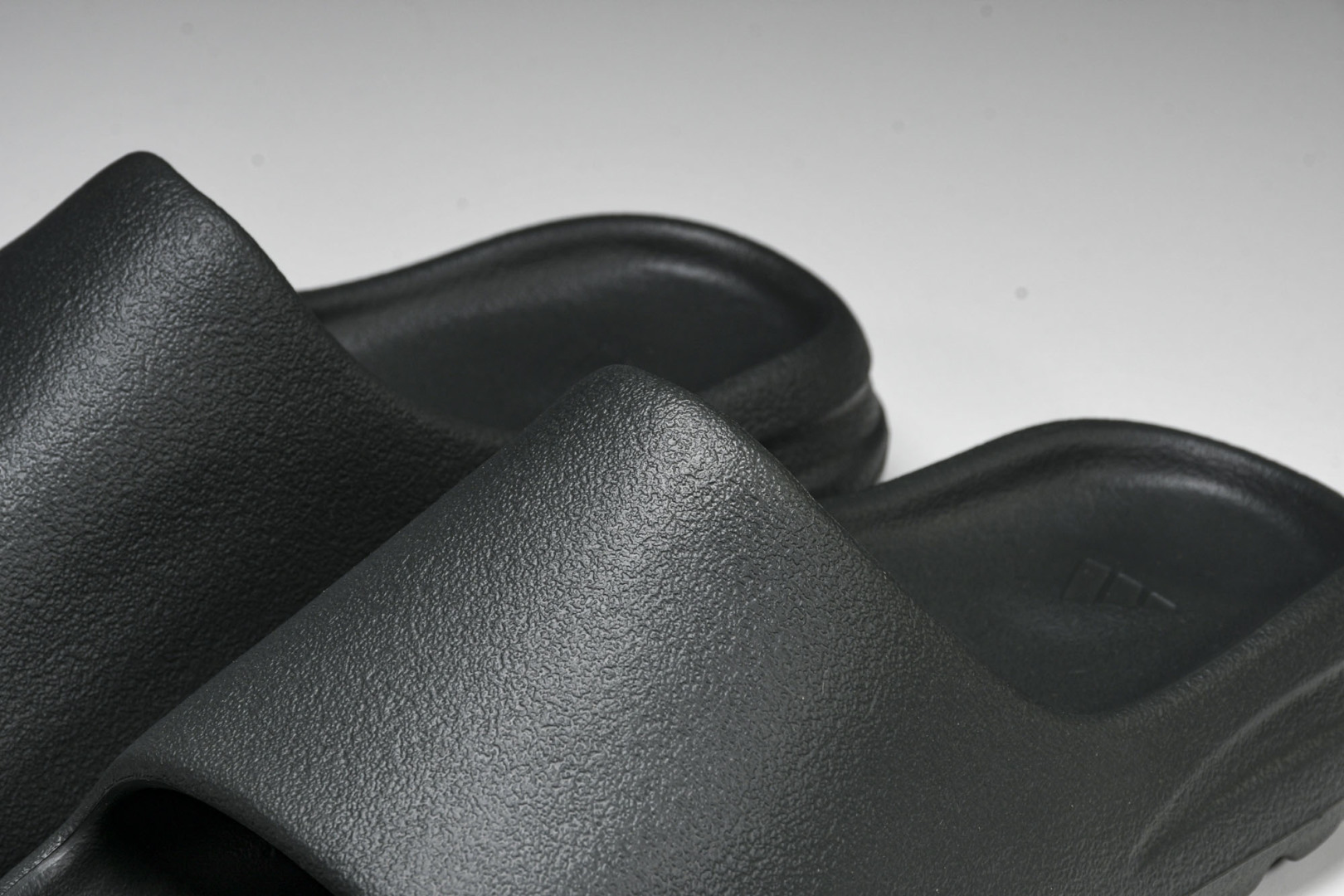  AD originals Yeezy Slide ID2350 尺寸 US4=36-37 US5=38
