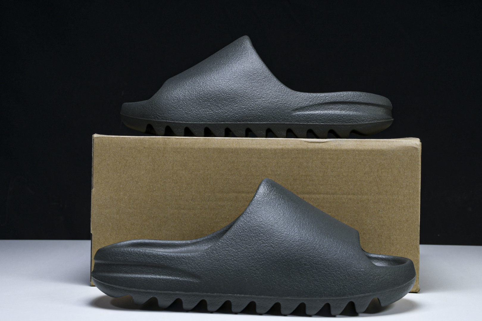  AD originals Yeezy Slide ID2350 尺寸 US4=36-37 US5=38