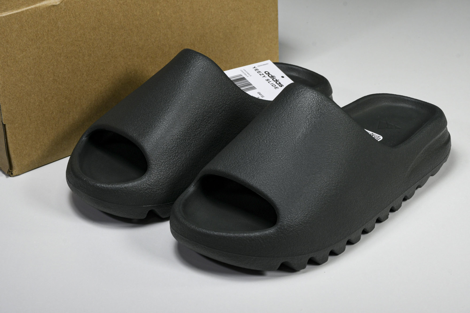  AD originals Yeezy Slide ID4132 尺寸 US4=36-37 US5=38