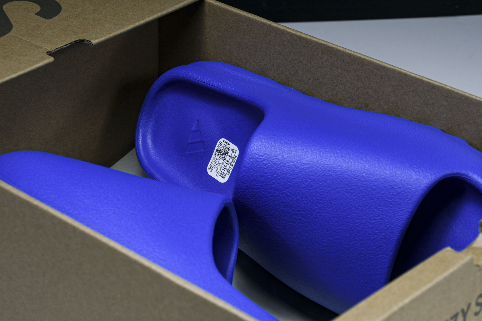  AD originals Yeezy Slide ID4133 尺寸 US4=36-37 US5=38