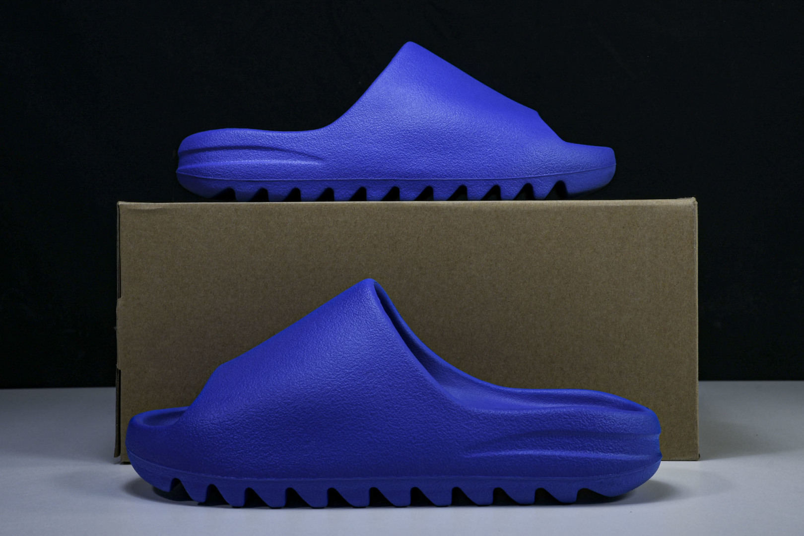  AD originals Yeezy Slide ID4133 尺寸 US4=36-37 US5=38