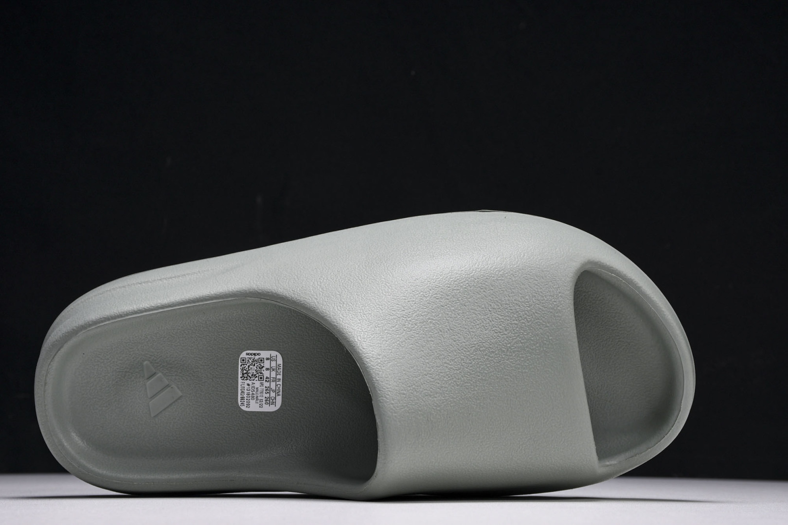  AD originals Yeezy Slide ID5480 尺寸 US4=36-37 US5=38