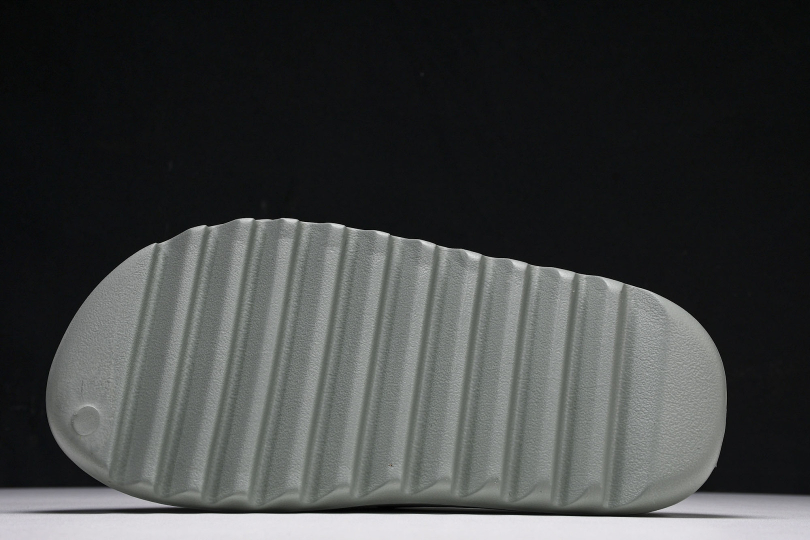  AD originals Yeezy Slide ID5480 尺寸 US4=36-37 US5=38