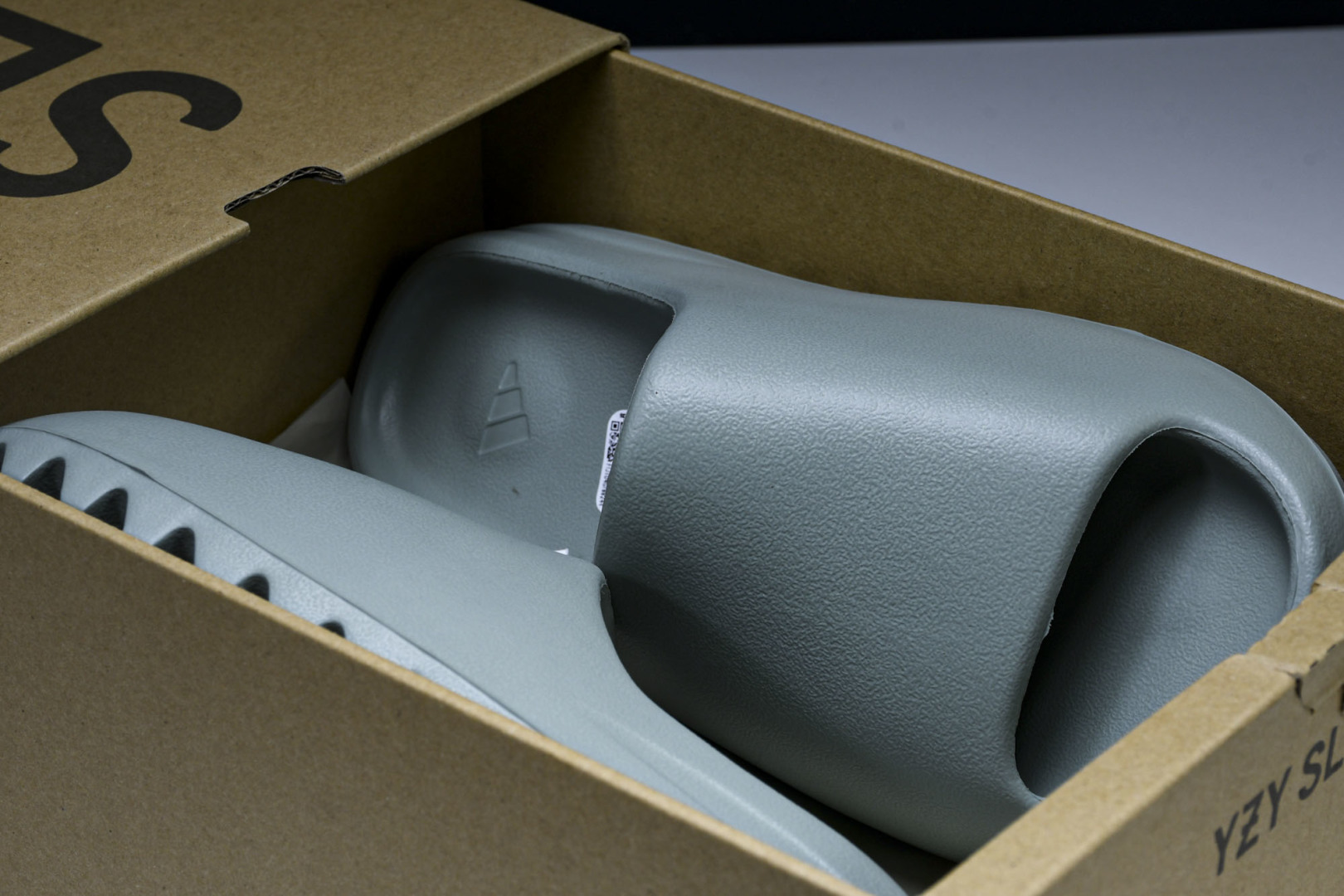  AD originals Yeezy Slide ID5480 尺寸 US4=36-37 US5=38