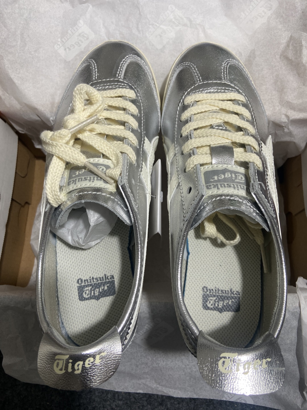 OT头层 本地
版型 用料 细节 清洁度  公司级别 可对比同价位 
Onitsuka Tiger鬼塚虎