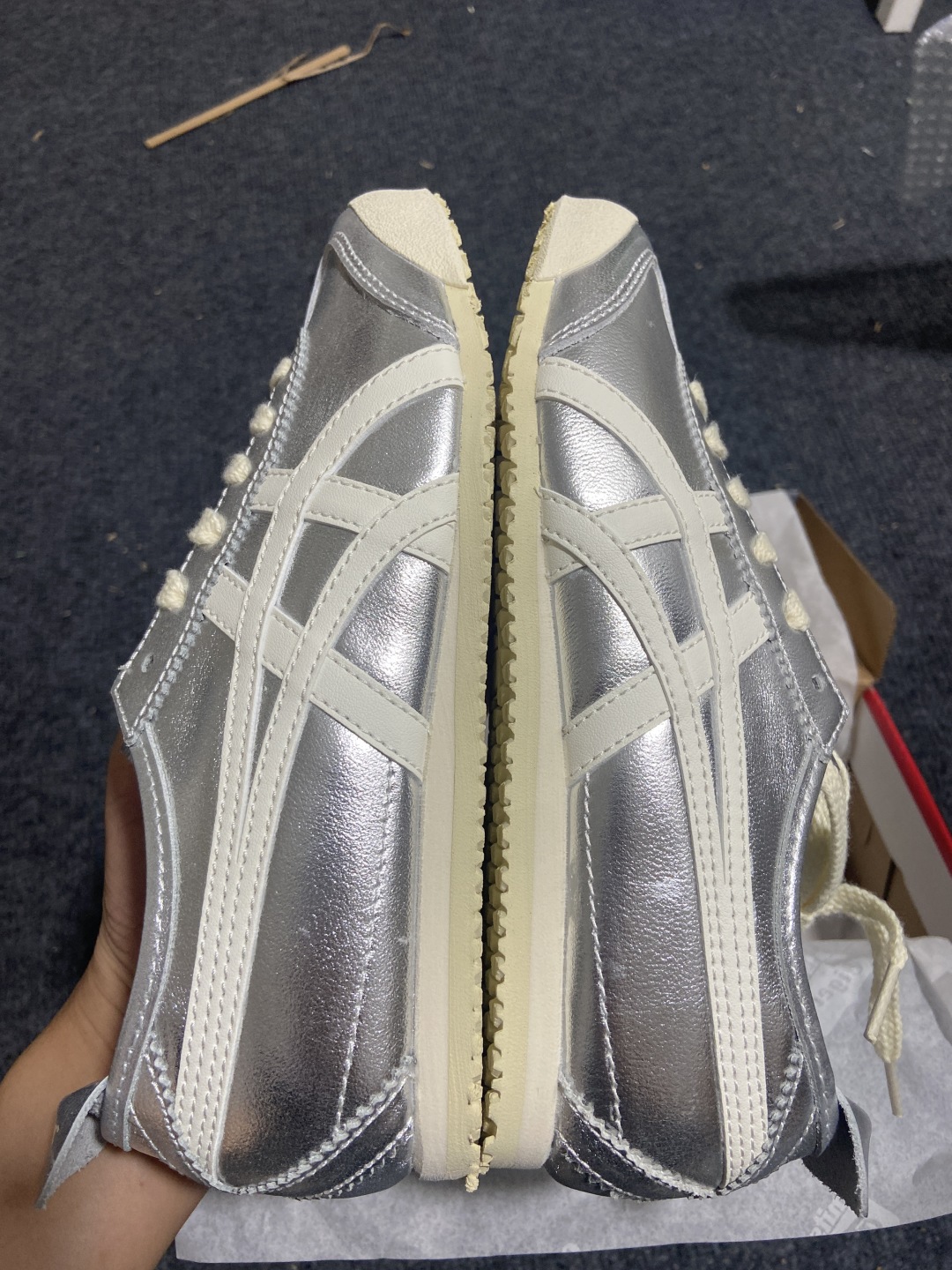 OT头层 本地
版型 用料 细节 清洁度  公司级别 可对比同价位 
Onitsuka Tiger鬼塚虎