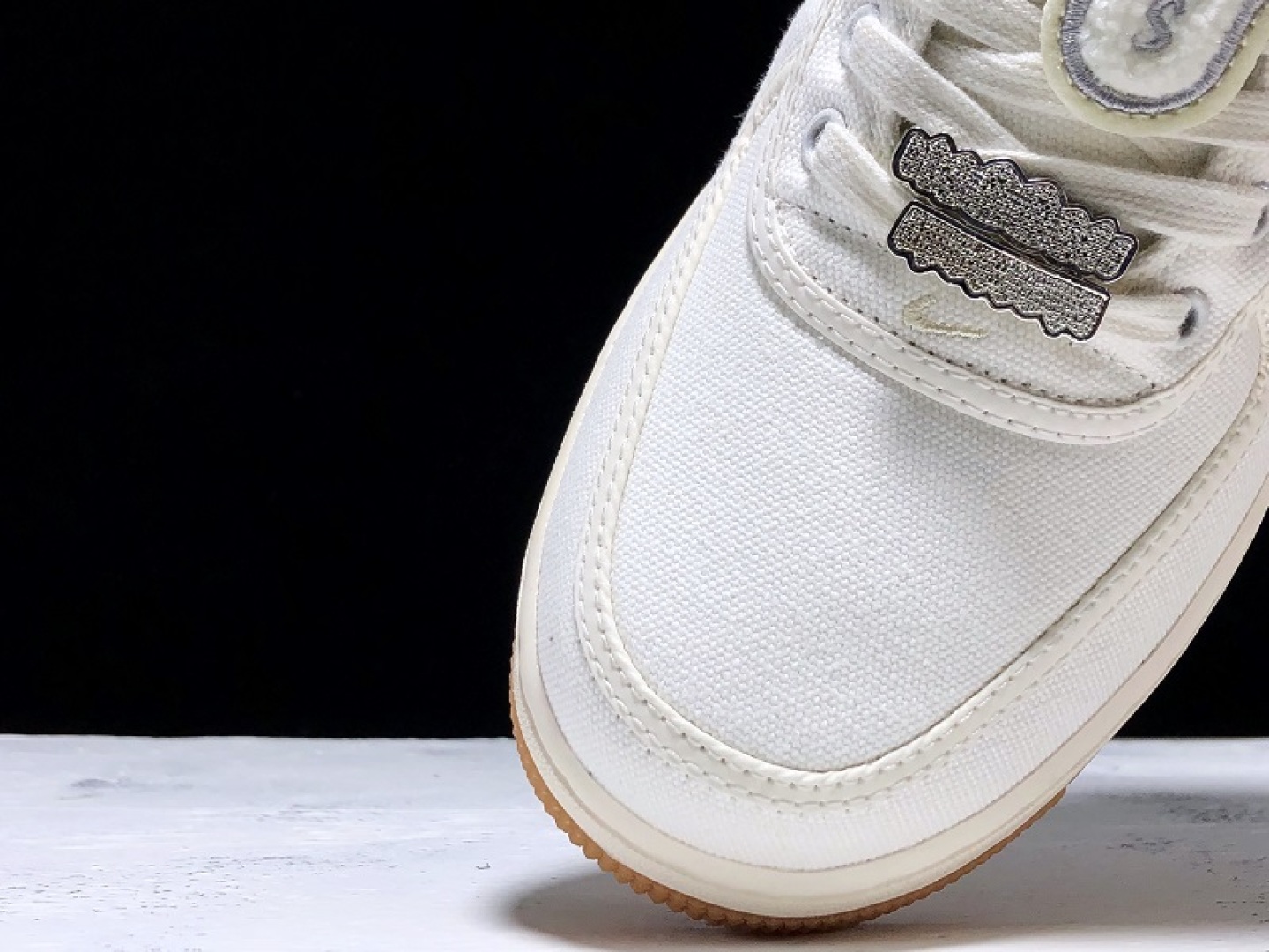 AF1米白银钩 尺码：40-47.5 (无40.5)

纯原版出品-外贸-Air Force 1 Low
