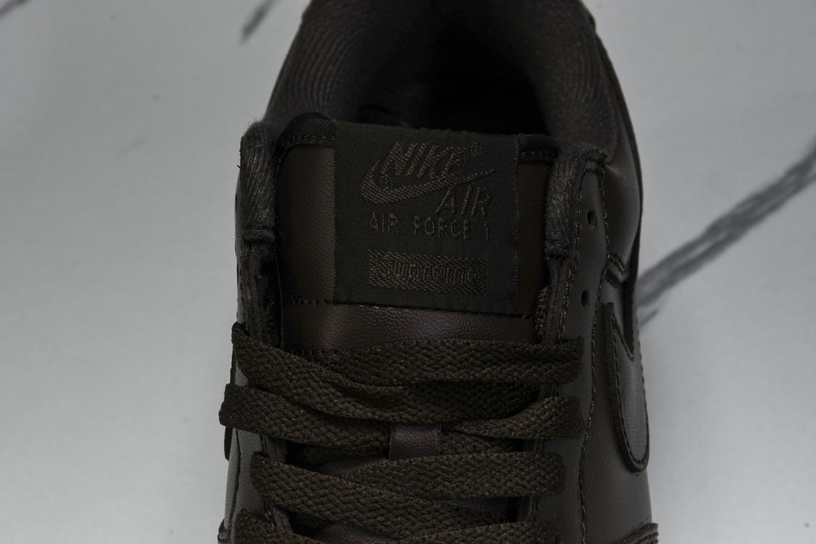SuPreme酒红棕 尺码36-47.5

纯原出品-SuPreme x Nike Air Force 